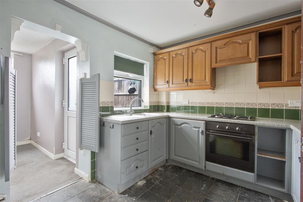Property photo 3 of 10 Kitchen/Diner