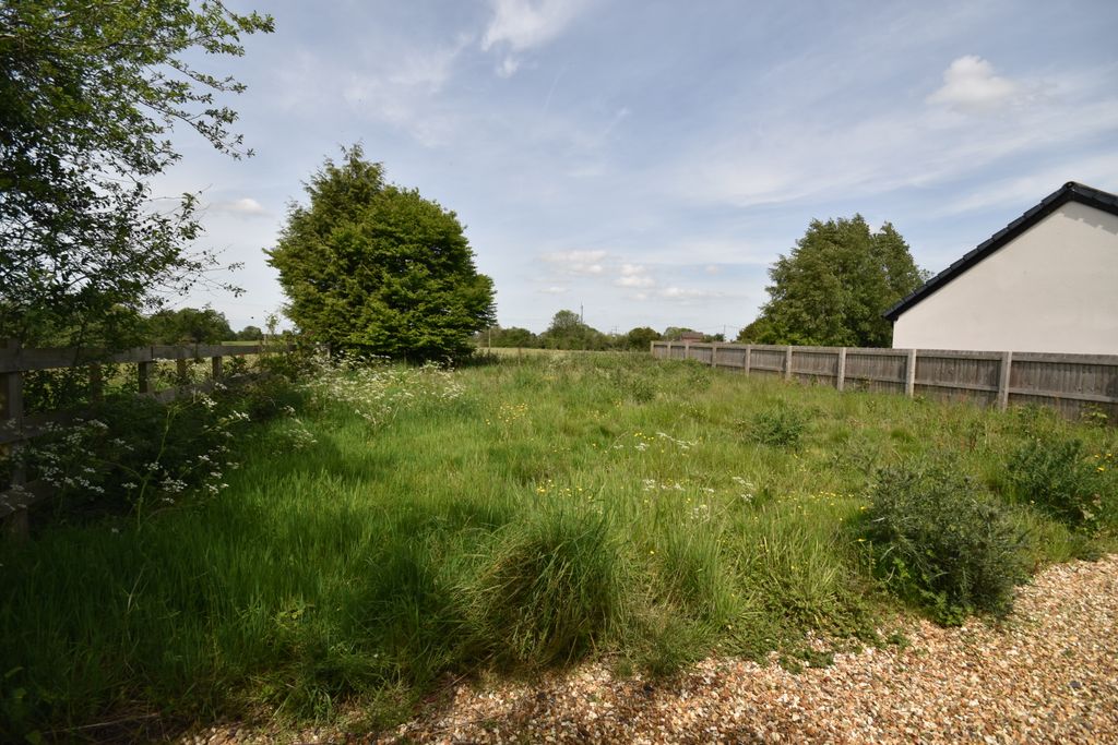 Property photo 2 of 4 Building Plot