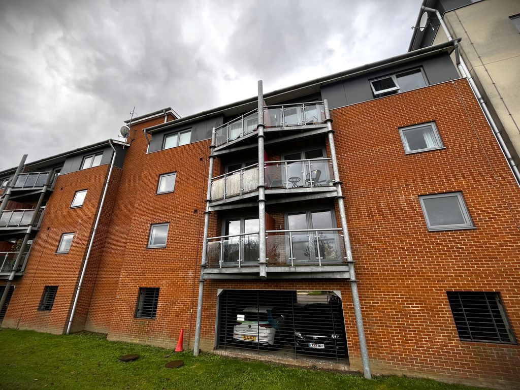 Property photo 3 of 9