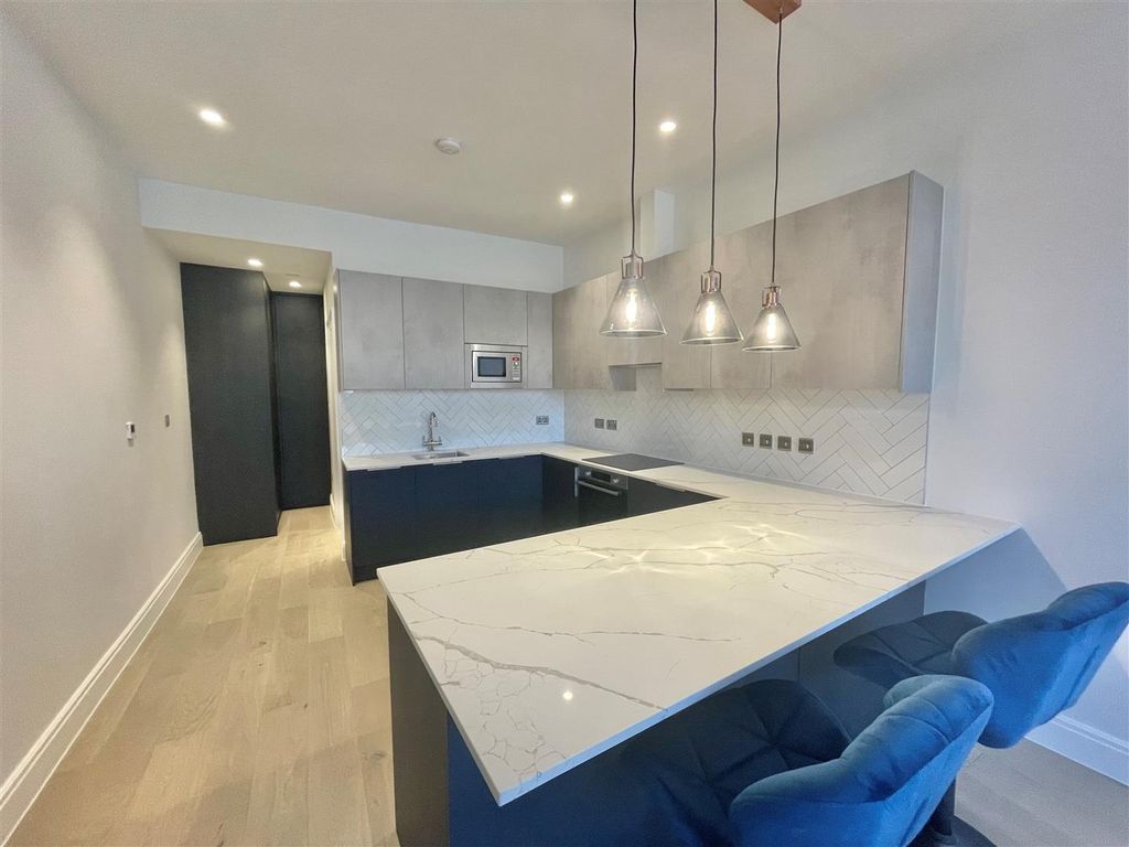 Property photo 2 of 9 Kitchen.Jpg