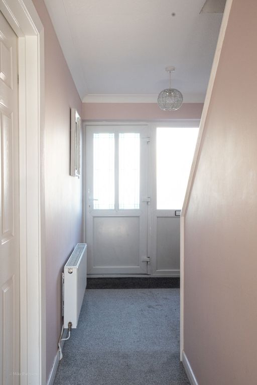 Property photo 3 of 25