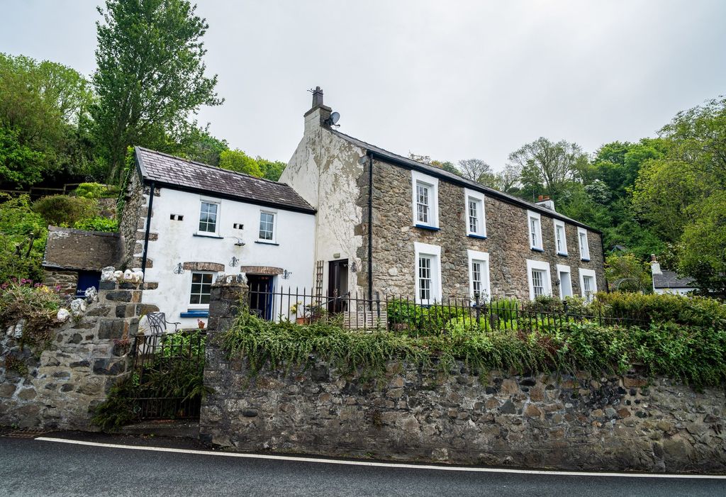 Property photo 1 of 50 1