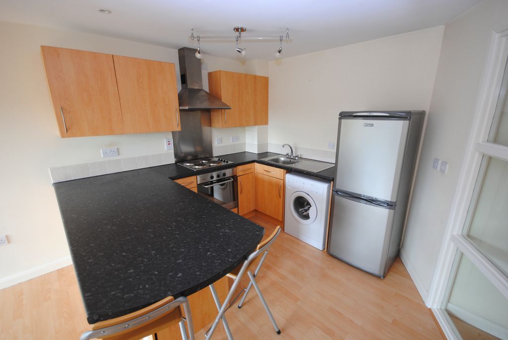 Property photo 2 of 6 Photo 02