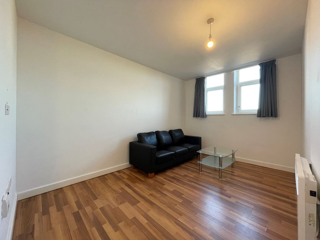 Property photo 3 of 5