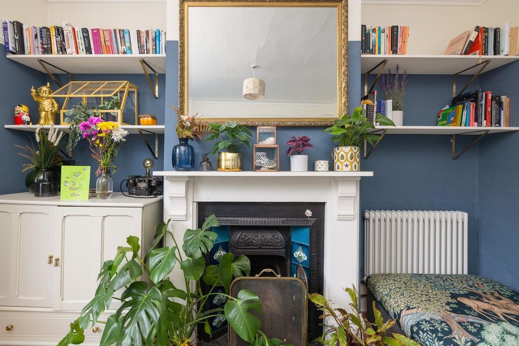 Property photo 3 of 36 Char5306.Jpg