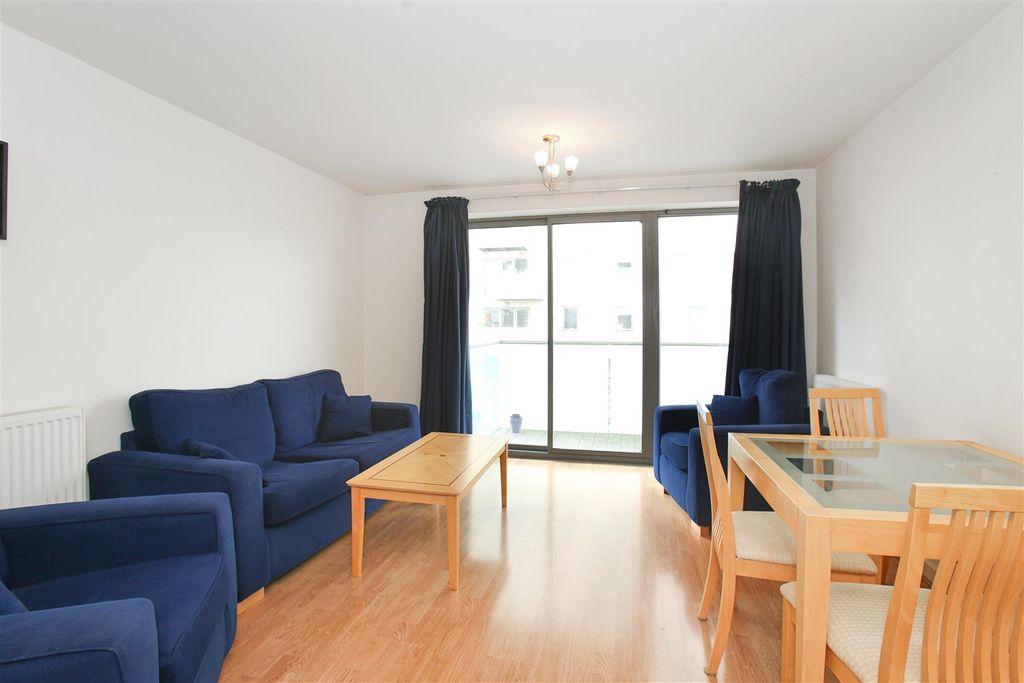 Property photo 2 of 8 Reception Room