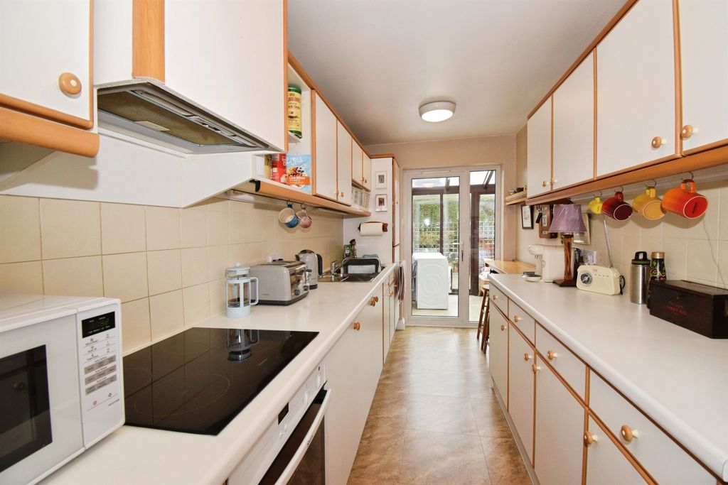 Property photo 3 of 17