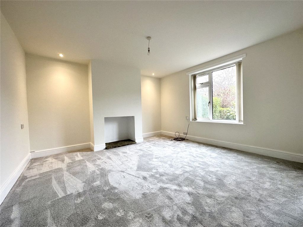 Property photo 2 of 16 Picture No. 09