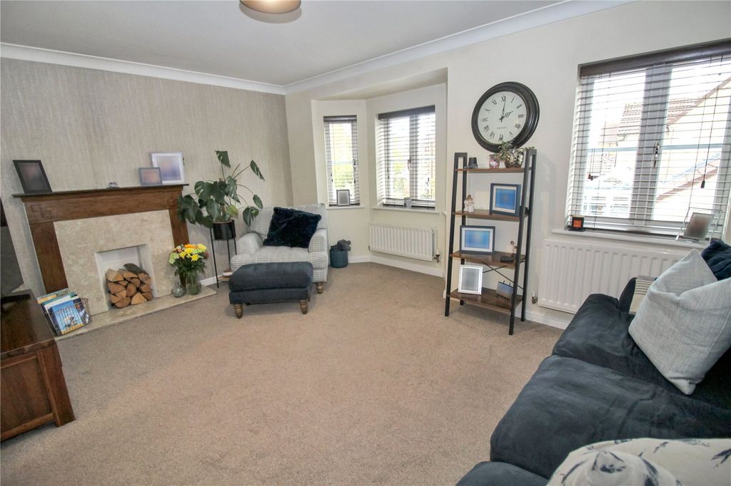 Property photo 3 of 18 Picture No. 04