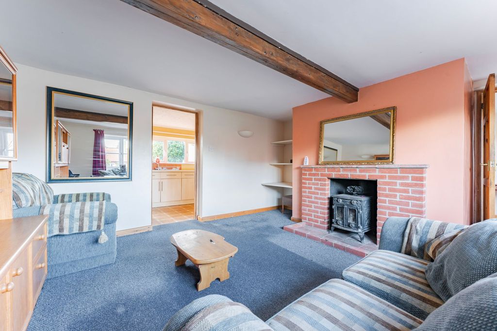 Property photo 2 of 23