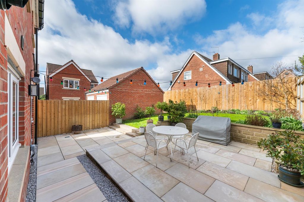 Property photo 2 of 22 Rear Garden