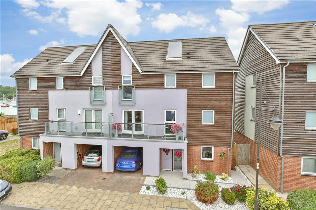 Property photo 1 of 15 External (Web)