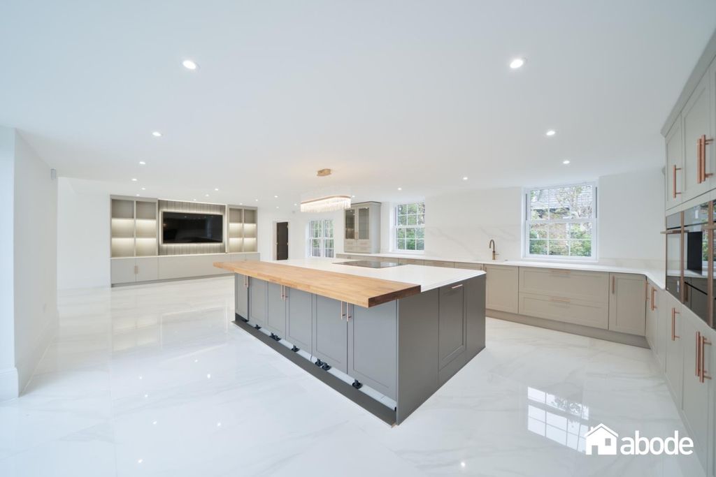 Property photo 2 of 44 Dsc01439-Edit.Jpg