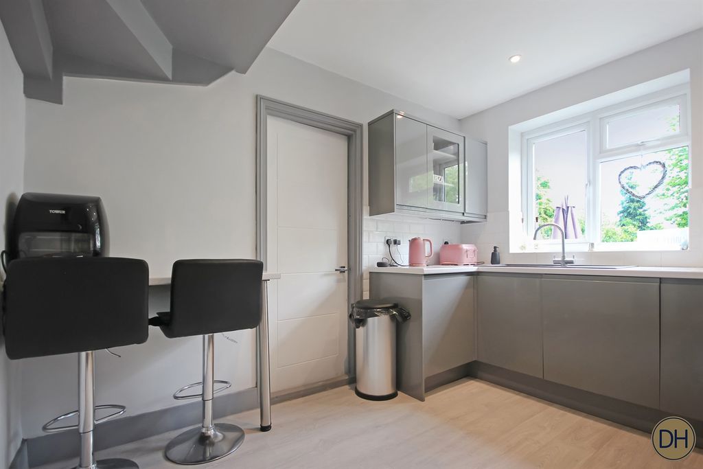 Property photo 3 of 14 Maylands