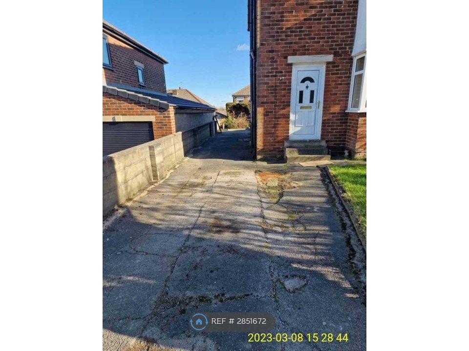 Property photo 1 of 35