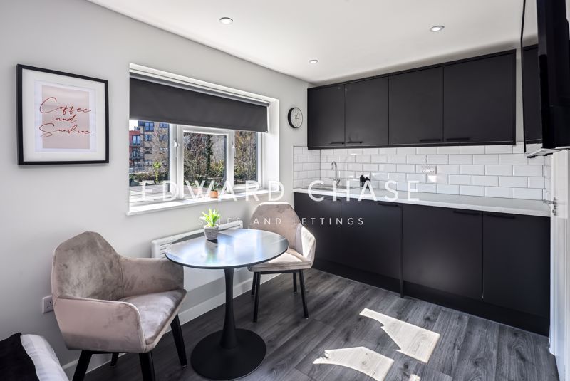 Property photo 2 of 13 Photo 10