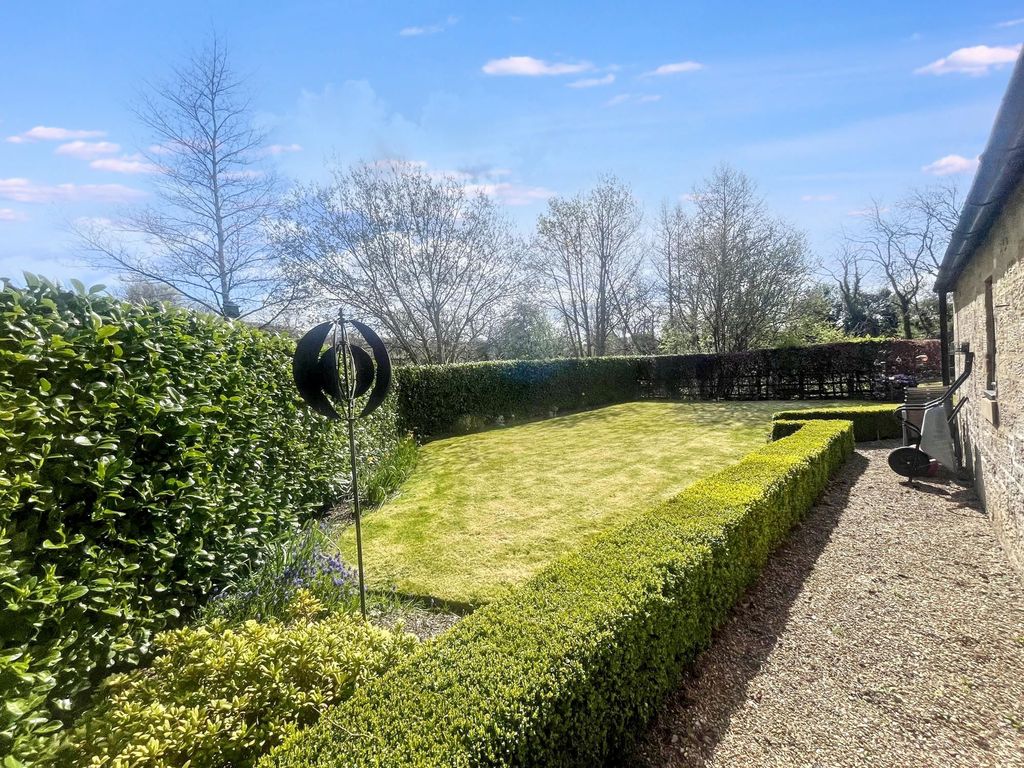 Property photo 2 of 6