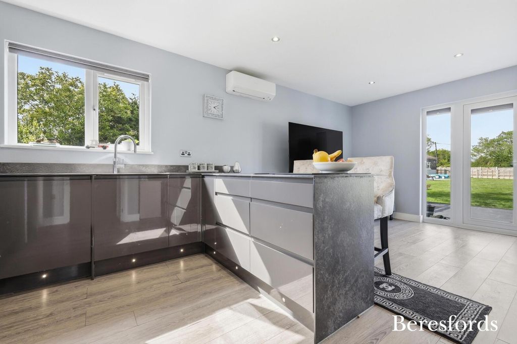 Additional image 22 of 4 bed bungalow for saleBraintree Green, Rayne CM77