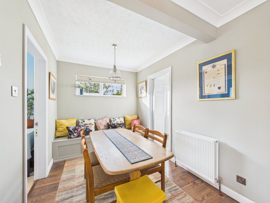 Property photo 3 of 15 Picture No. 17