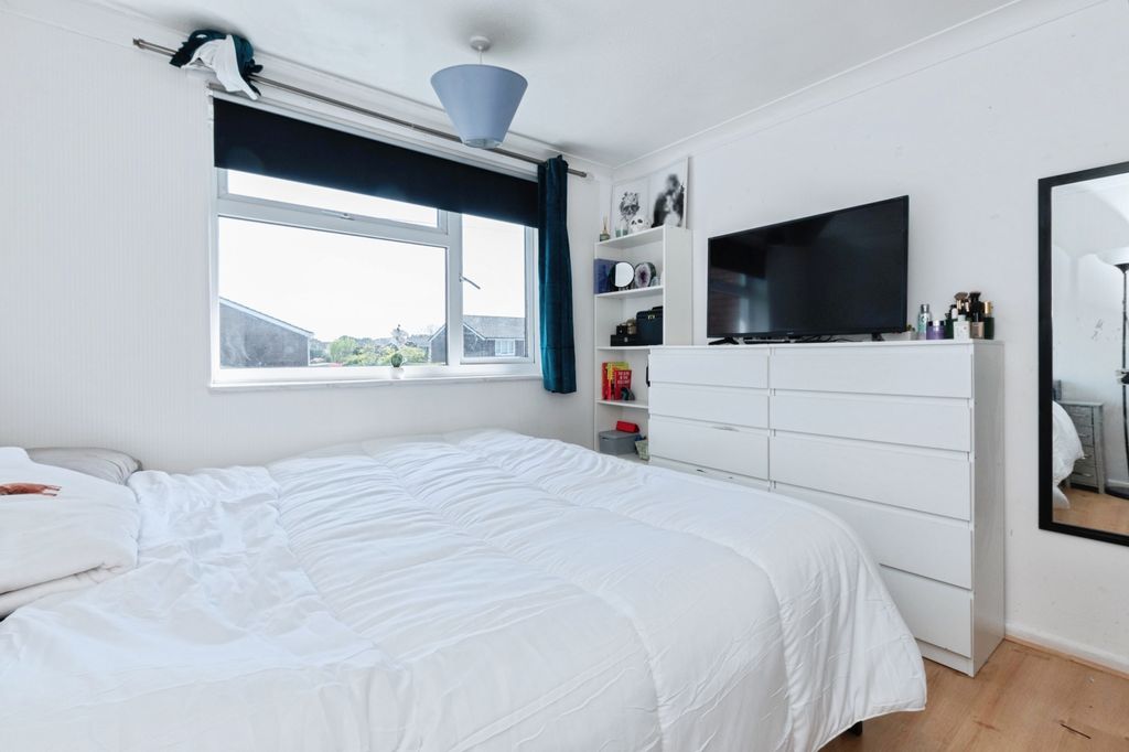 Additional image 16 of 3 bed semi-detached house for saleBronte Avenue, Christchurch BH23