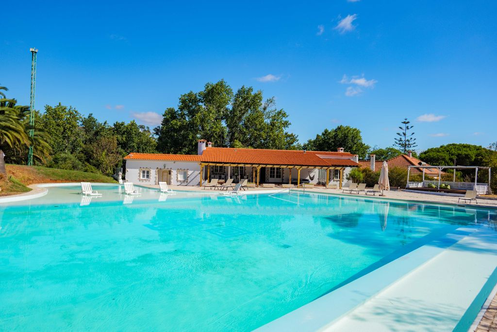 Property photo 2 of 48