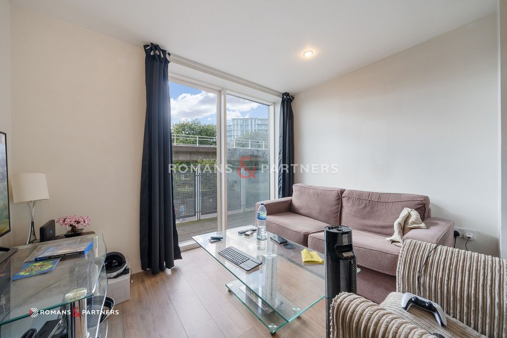 Property photo 1 of 12