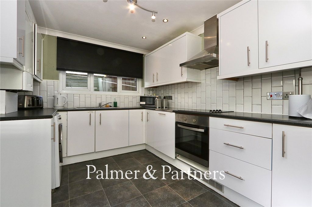 Property photo 3 of 21 Picture No. 04