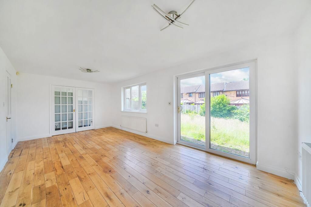 Property photo 2 of 20