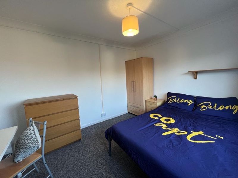 Property photo 2 of 17 Photo 36