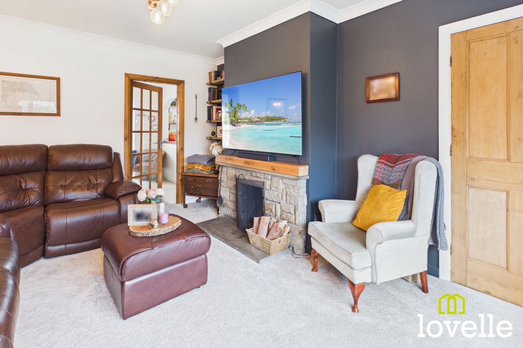 Property photo 3 of 24