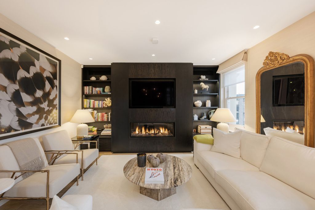 Property photo 3 of 21