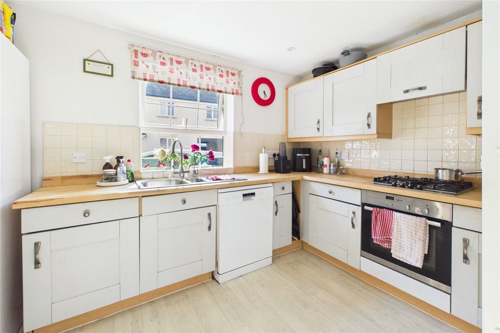 Property photo 3 of 22 Picture No. 20