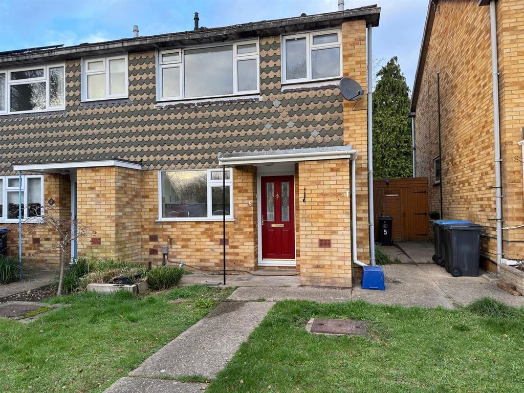 Property photo 1 of 2 5 Crownfield.Jpg