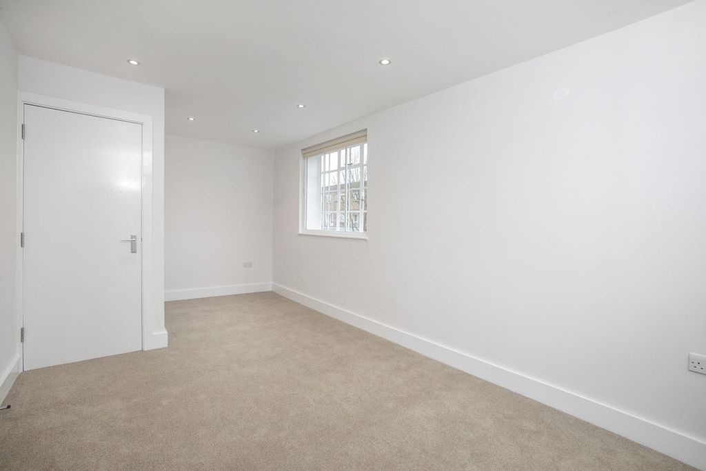 Property photo 3 of 6 3.Jpg