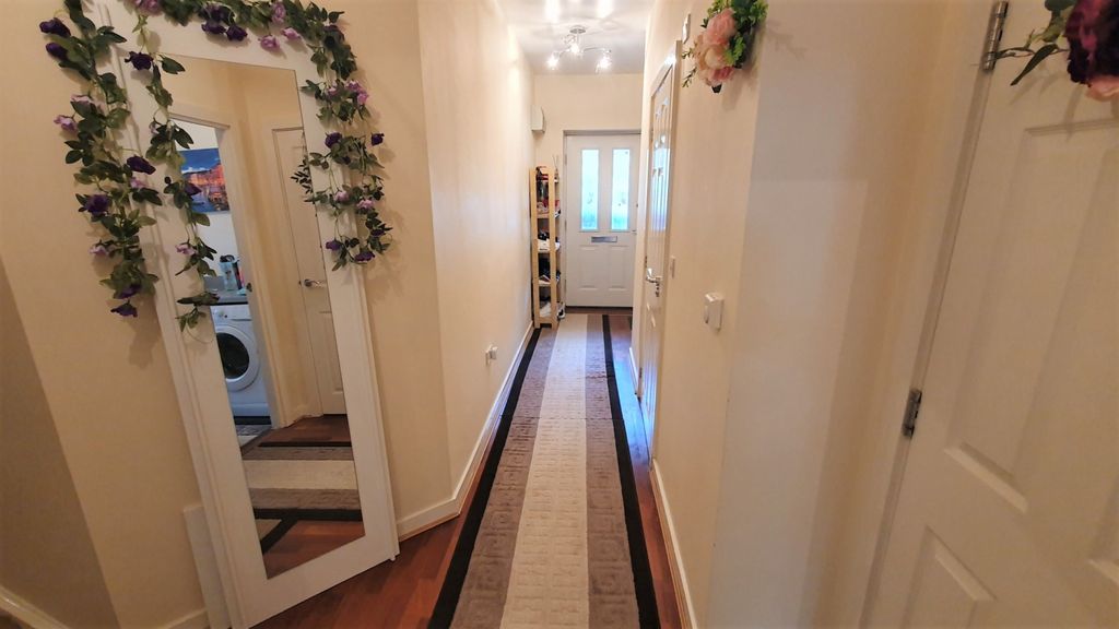 Property photo 2 of 14 Gallery