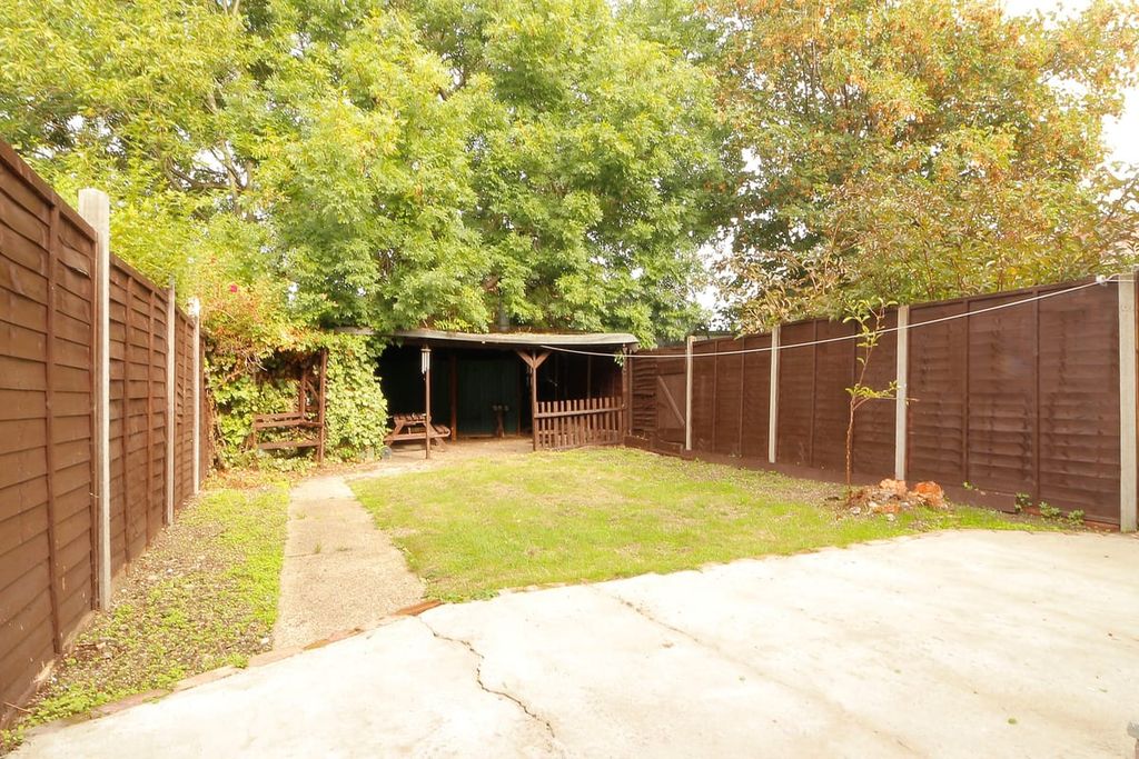 Property photo 3 of 10
