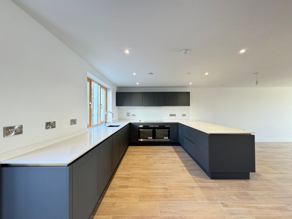 Property photo 2 of 22 Kitchen Area