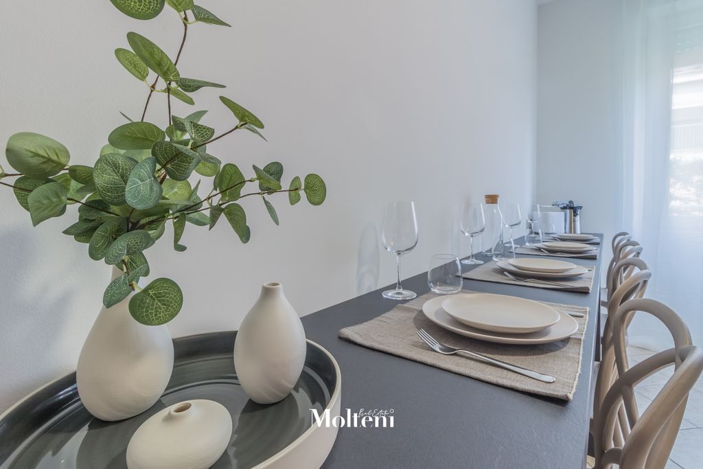 Property photo 3 of 36