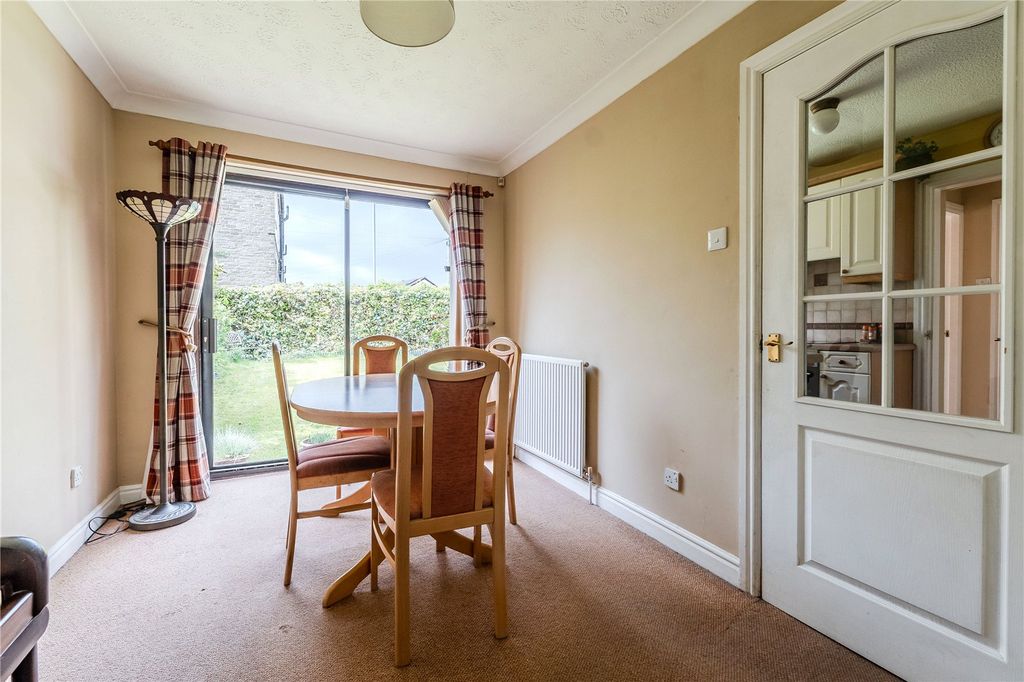 Property photo 3 of 17 Picture No. 13