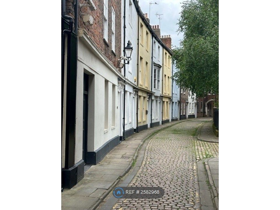 Property photo 1 of 14 Prince Street - Street Scene