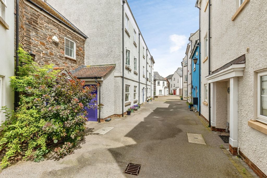 Property photo 1 of 13 Pbox-Img.Jpg