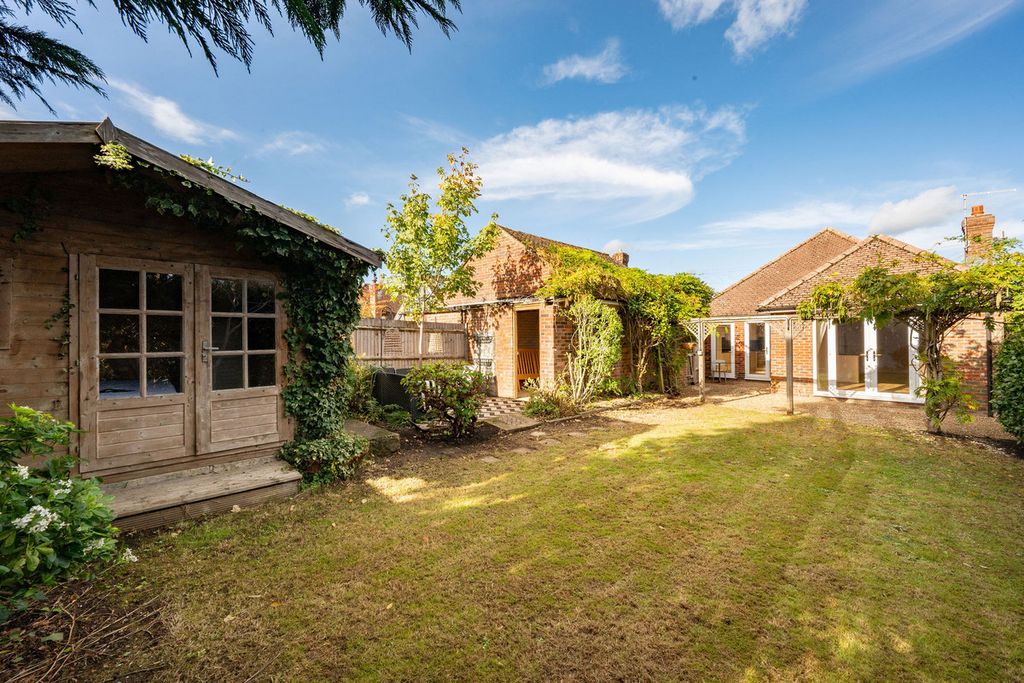 Property photo 3 of 36