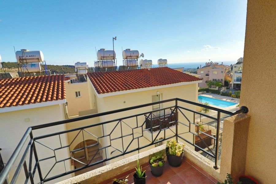 Property photo 3 of 14