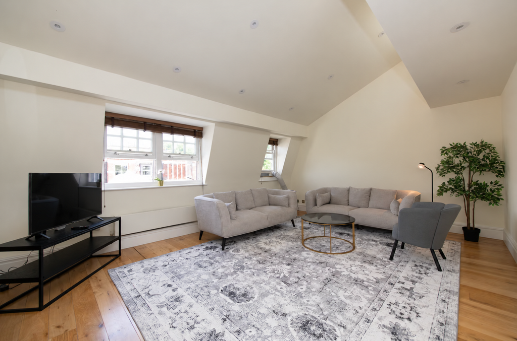 Property photo 2 of 25