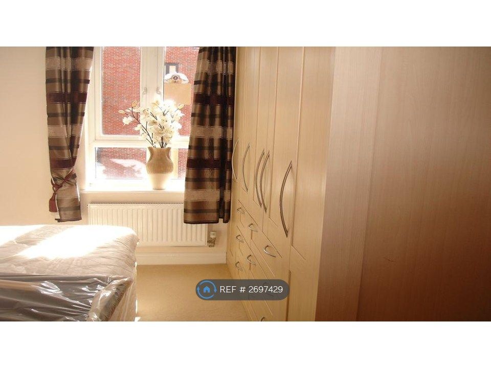 Property photo 3 of 11 2nd Double Badroom