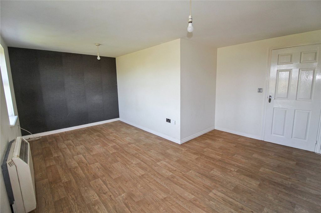 Property photo 3 of 14 Picture No. 15