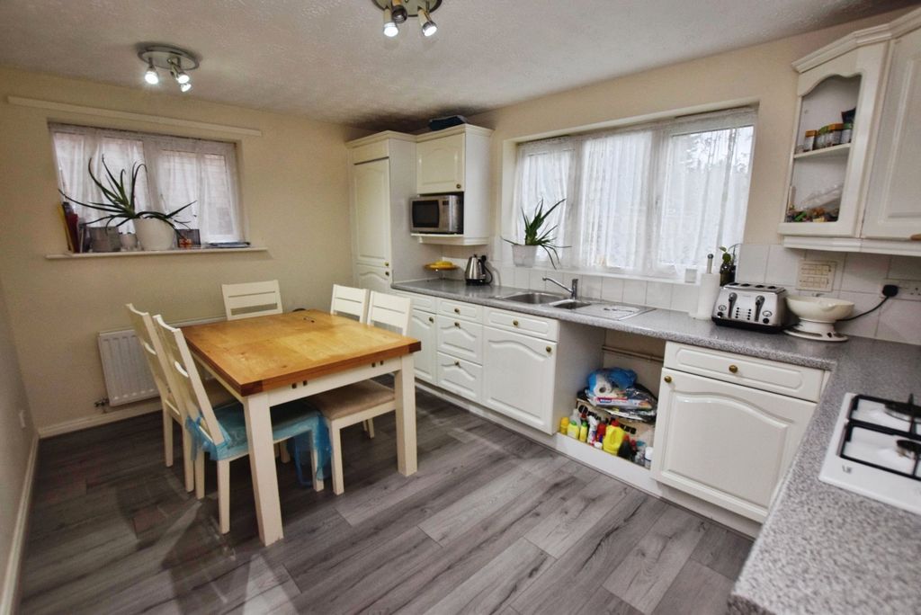 Property photo 3 of 17 Picture No. 05