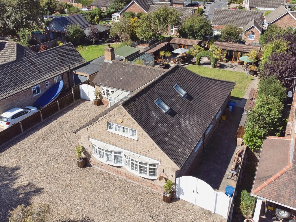 Property photo 1 of 27