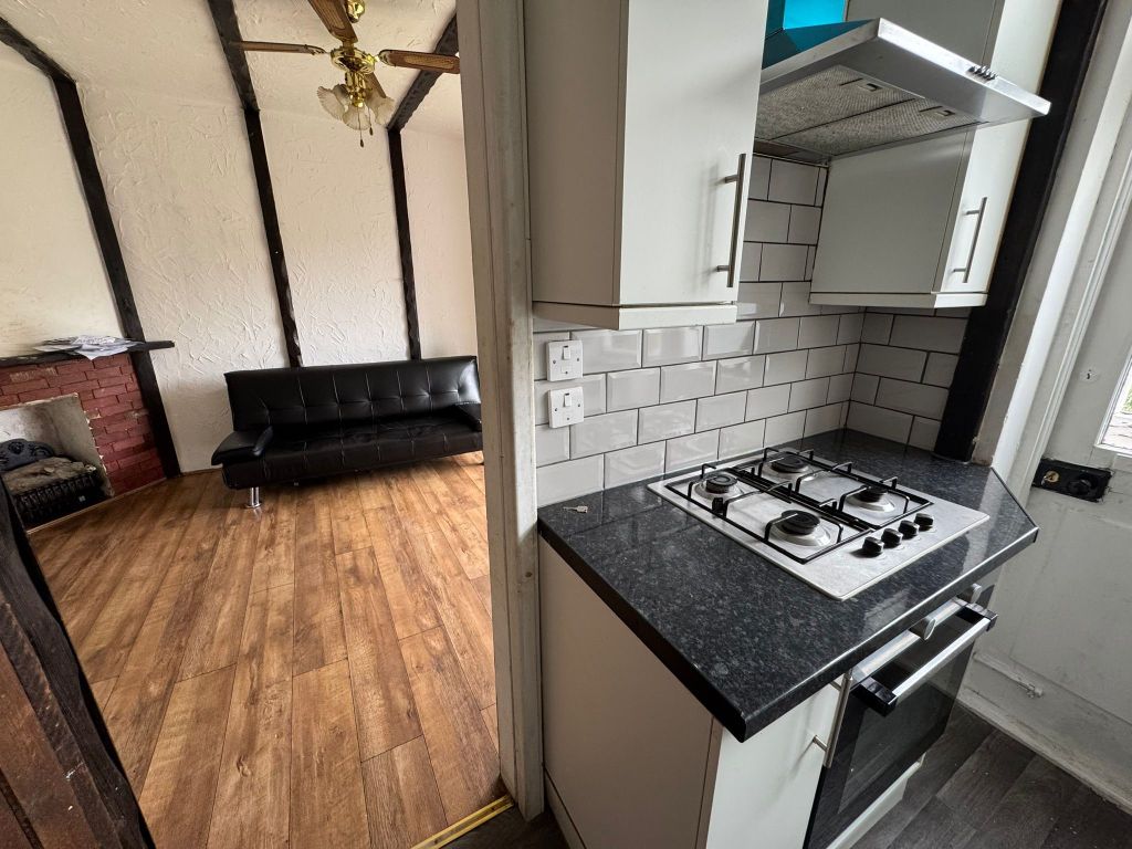 Property photo 1 of 2