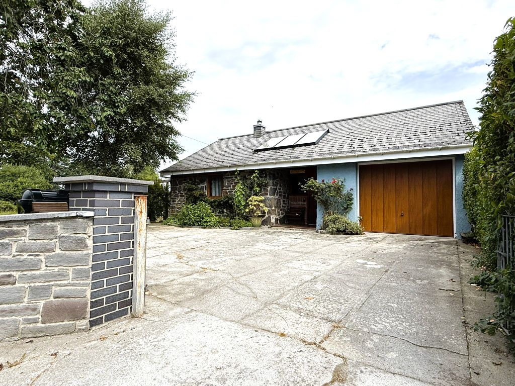 Property photo 1 of 23